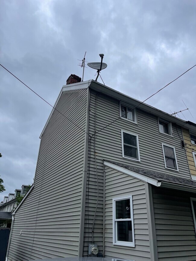 11 2nd St, Brookhaven, PA 19015 House for Rent in Brookhaven, PA