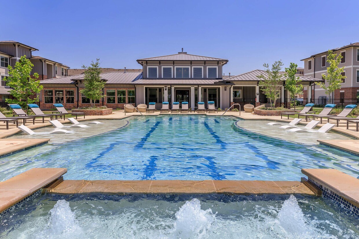 Residence at Oakmont Apartments Apartments in Bryan, TX