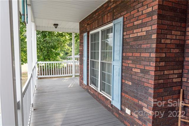 Building Photo - 2540 Roberta Rd