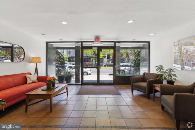 Building Photo - 5112 MacArthur Blvd
