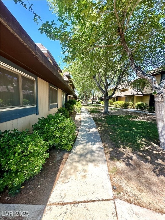 Building Photo - 6114 Meadowgrass Ln