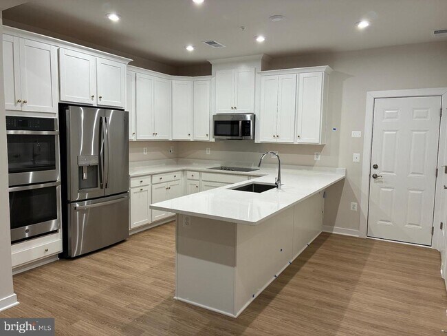 Foto del edificio - 1014 Mays Ln