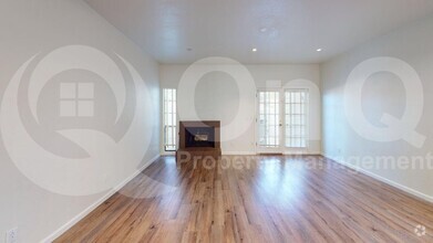 Building Photo - 6238 N 30th Pl