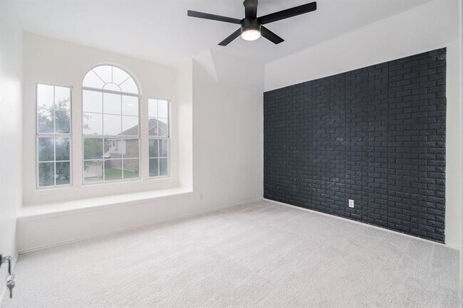 Building Photo - 209 Betterman Dr