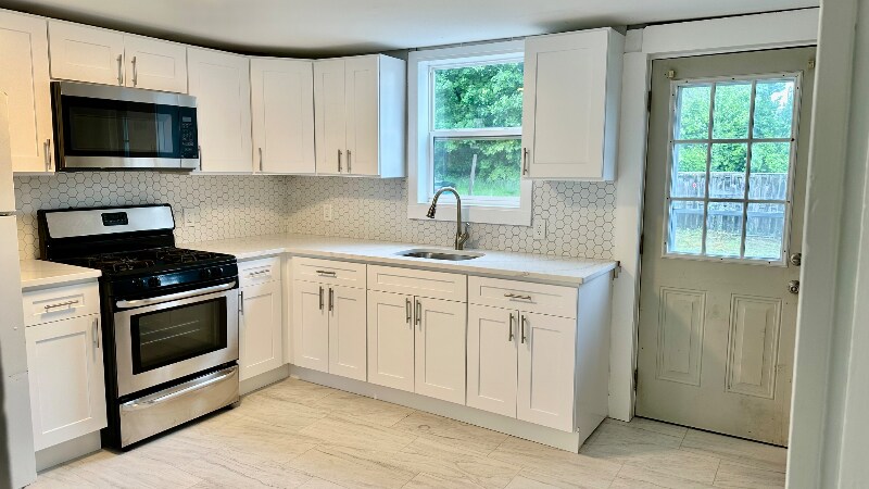 Photo - 48 Mechanic St (Killingly, CT)