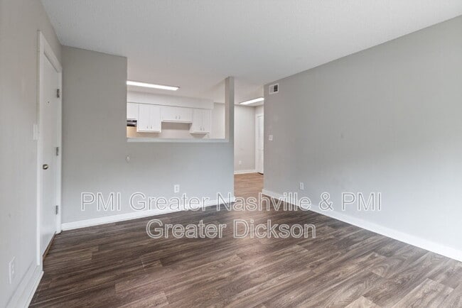 Building Photo - 405 Spring St