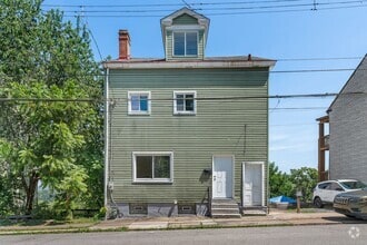 Building Photo - 32 Mt Oliver St
