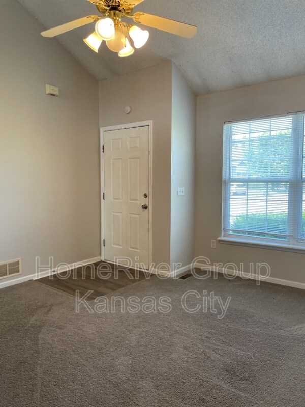 Building Photo - 5505 NW 86th Ct