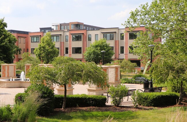 Building Photo - Lions Park Row