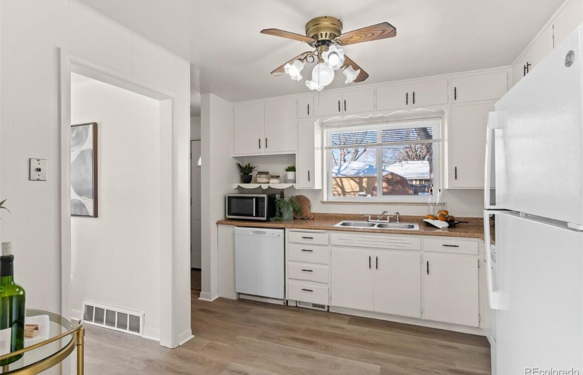Foto principal - 2595 S Utica St