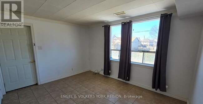 Building Photo - 41 Essa Rd