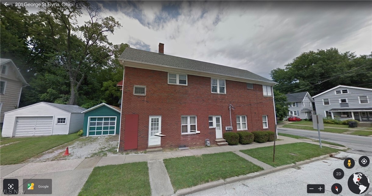 Building Photo - 1115 East Ave