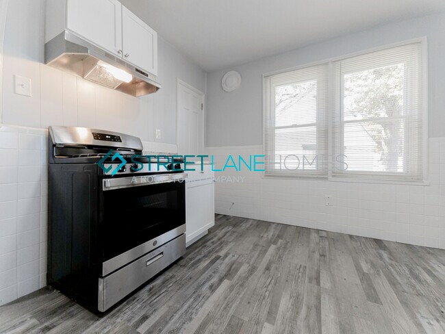 Foto del edificio - $500 off first month or Amazon Gift Card b...