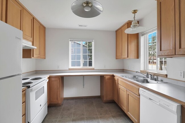 Foto del edificio - 732 NW Paragon Pl