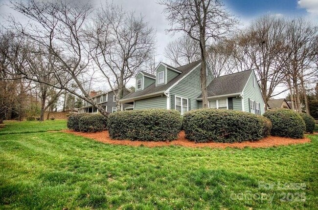 Foto del edificio - 5733 Connor Blvd