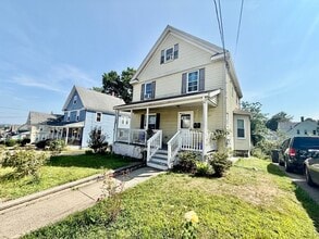 Building Photo - 207 Whitwell St