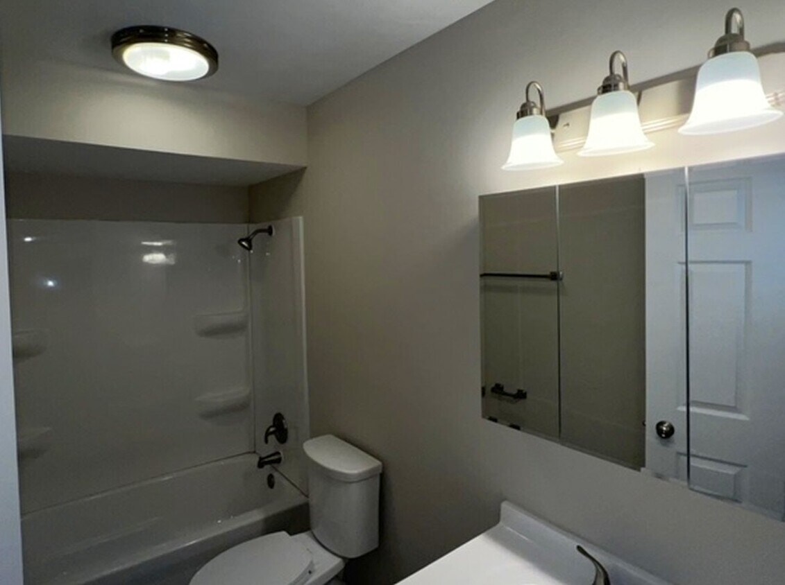 Foto del edificio - 2110 Saratoga Dr