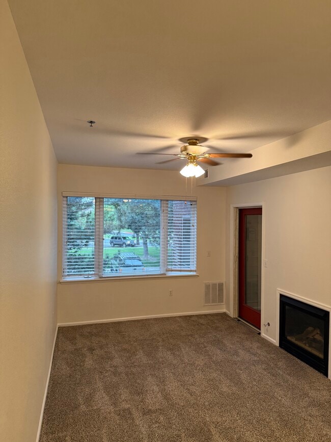 Building Photo - 2896 W Riverwalk Cir