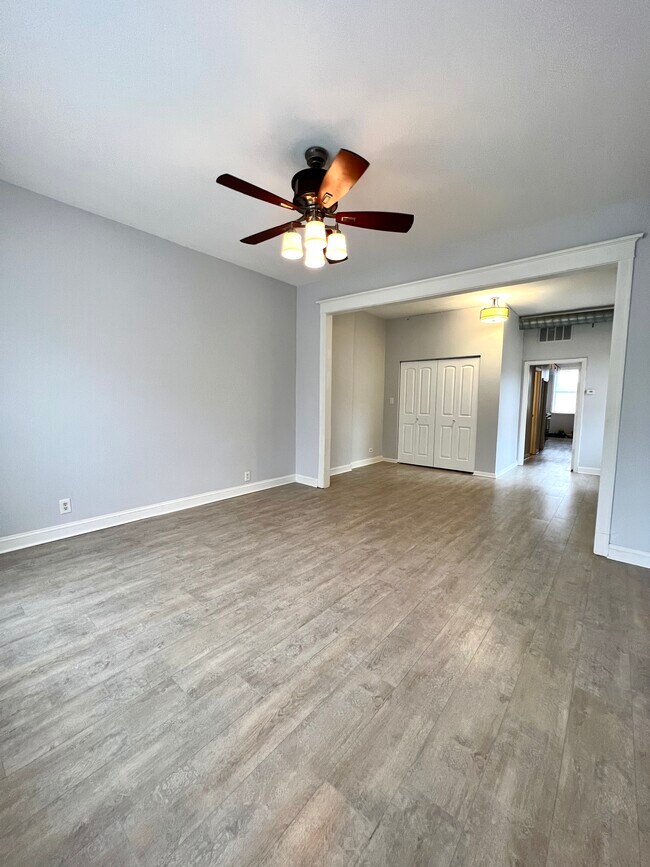 2118 S Halsted St, Chicago, IL 60608 Apartments in Chicago, IL