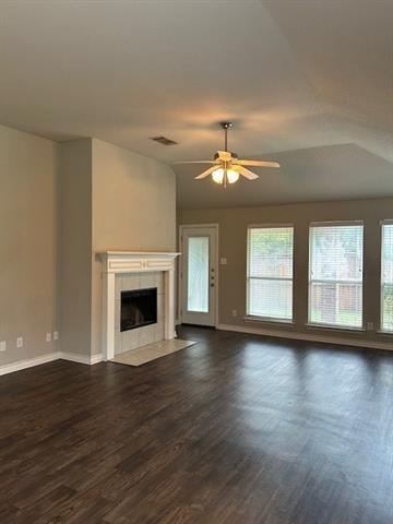 Building Photo - 1136 Edgewater Dr
