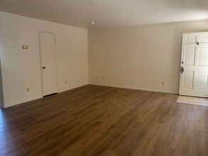 Building Photo - 5310 Honda Ave