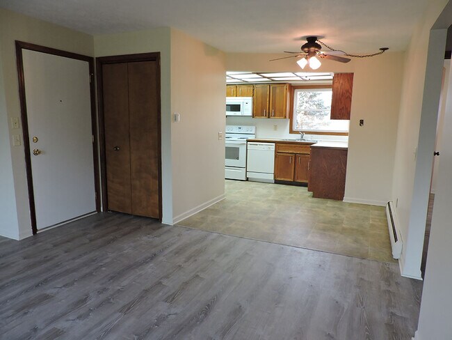 Foto del edificio - 6514 Bella Vista Dr NE