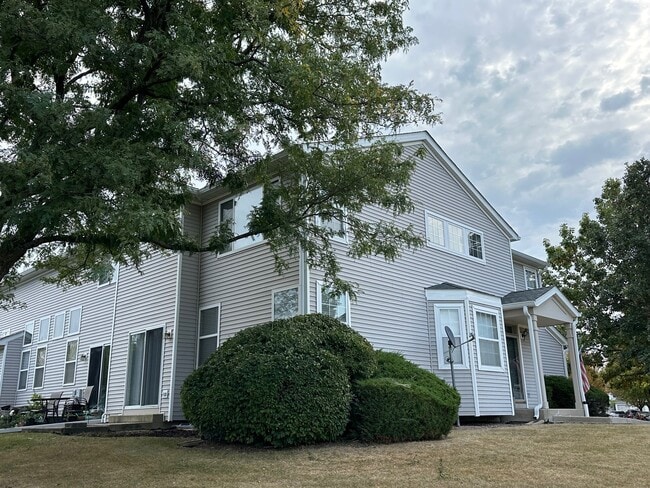 Building Photo - 756 Panorama Ct