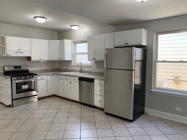 Foto principal - 2728 N Melvina Ave