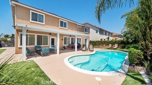Building Photo - 13713 Turf Paradise St