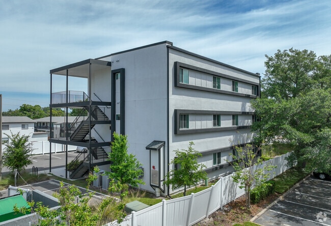 Building Photo - Seilah Vista Apartments