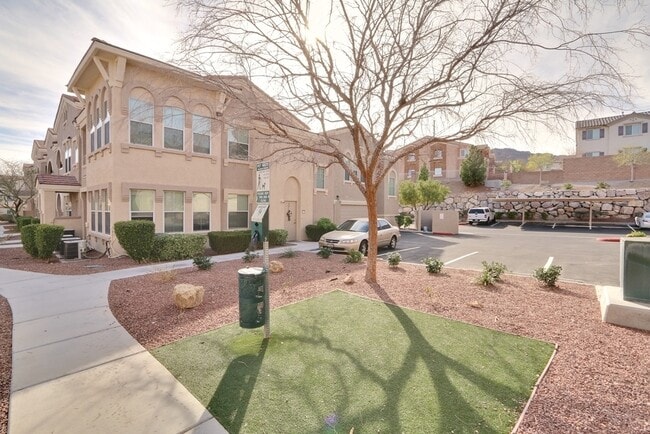 Foto del edificio - Upgraded Northwest 1 Bedroom Condo with At...