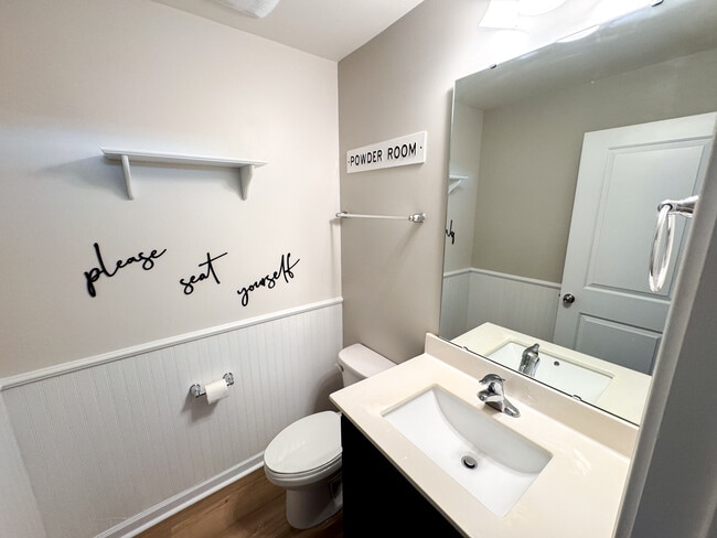 Building Photo - 106 Synandra Dr