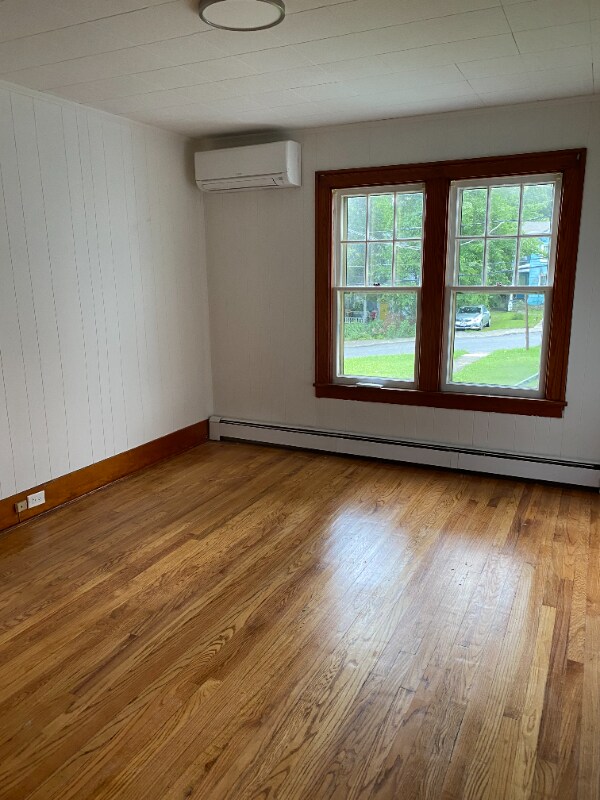 Building Photo - 20 Church St