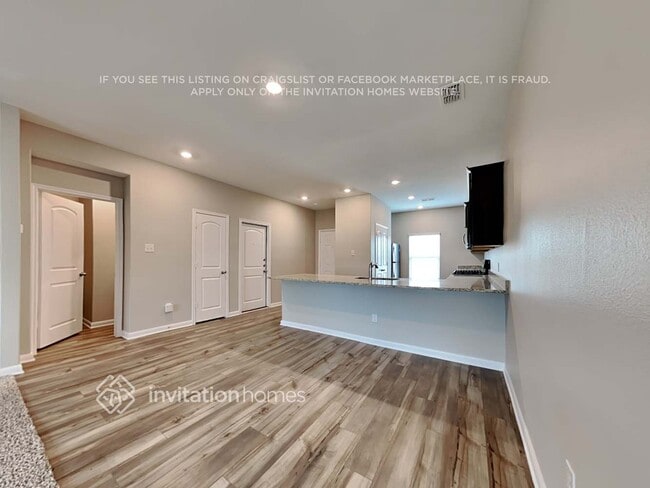 Building Photo - 3127 Angus Dr