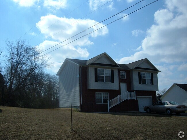 Building Photo - 417 Blake Cir