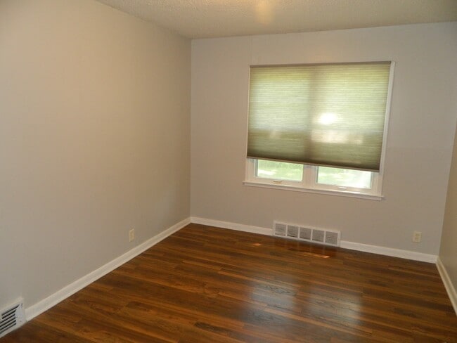 Building Photo - 1145 65th St