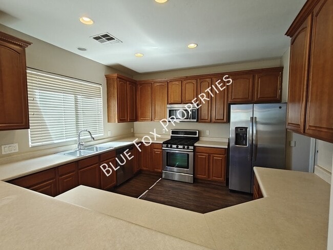 Building Photo - 4810 E Orchard Grass Dr