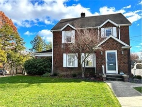 Building Photo - 3500 Elwood Ln