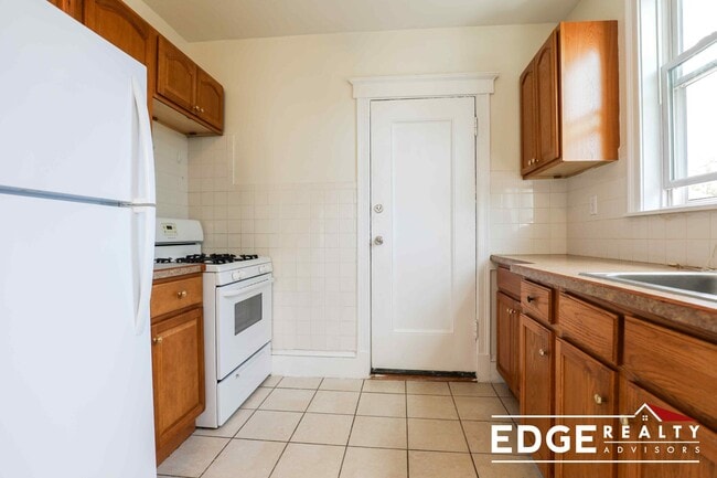 Photo - 2 Pama Gardens Apartment