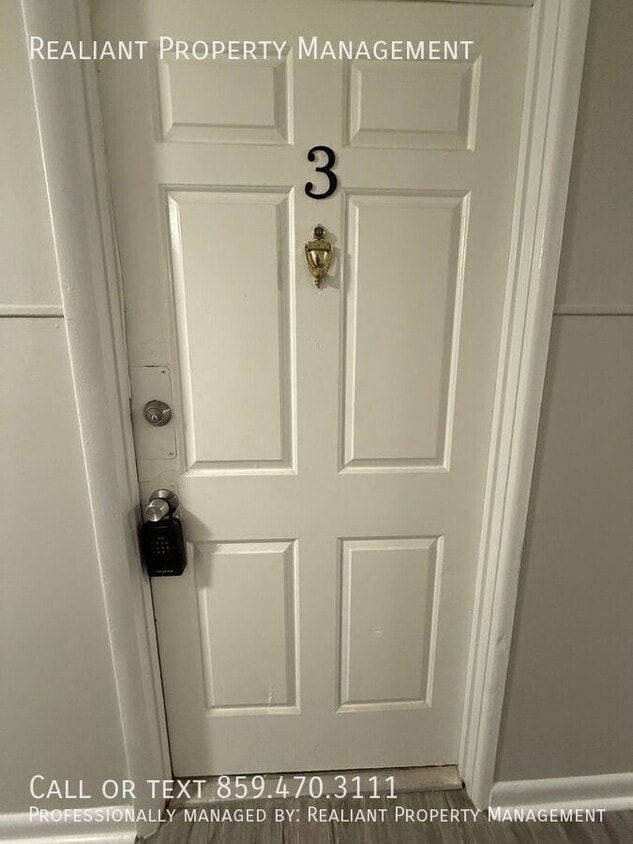 Foto principal - 2082 Fairmont Ct