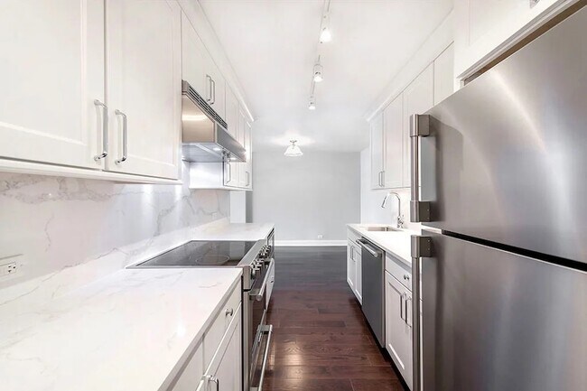 Foto del edificio - 1340 N Astor St