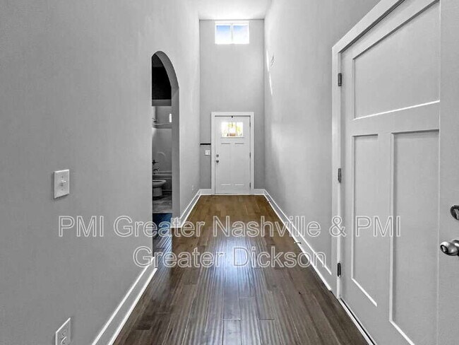 Building Photo - 202 Wyburn Pl
