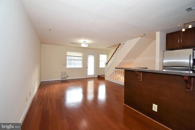 Foto del edificio - 5821 Inman Park Cir