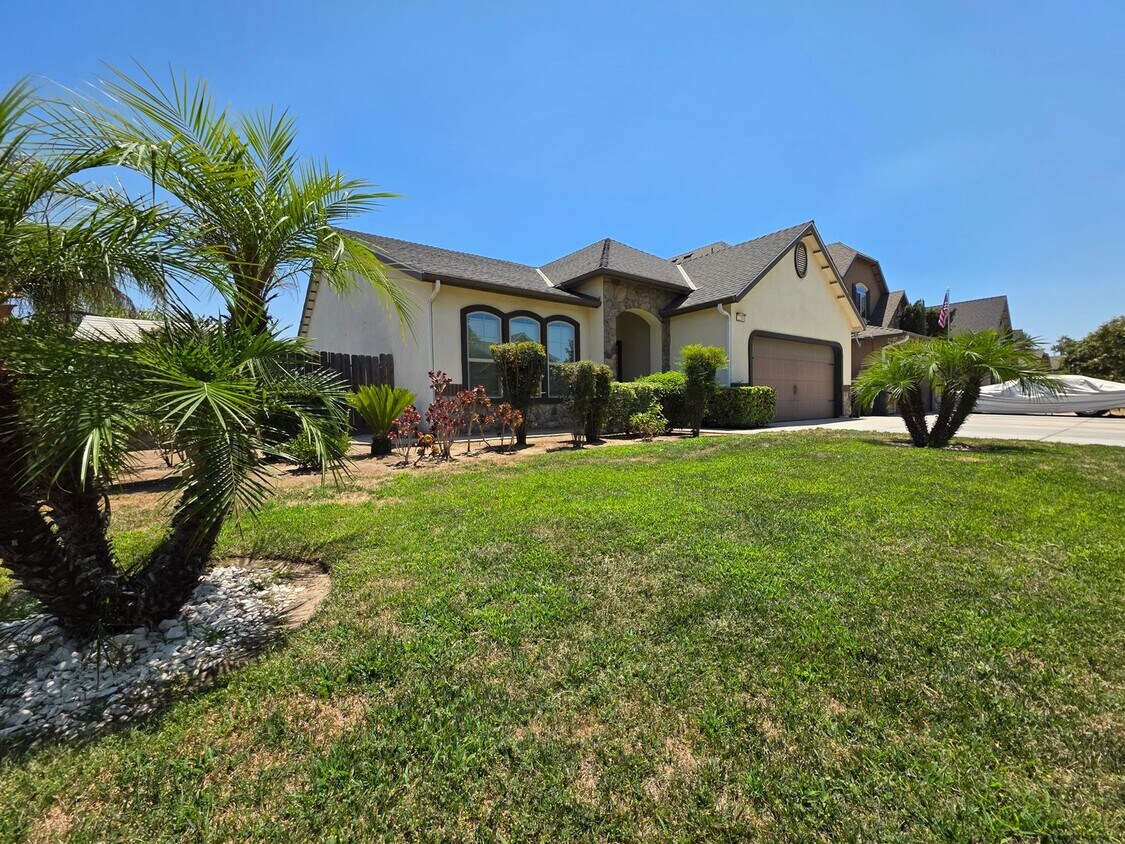 Foto principal - 2258 N Sallee Ct