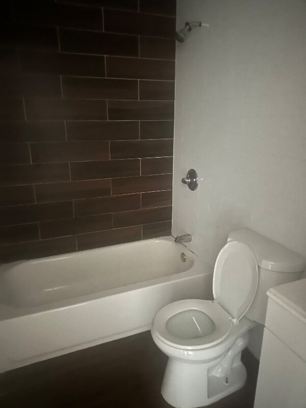 Foto del edificio - 673 E 223rd St