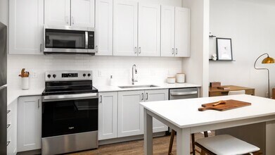 Building Photo - Avalon Quincy Adams