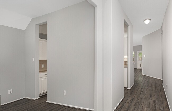 Building Photo - 139 S Vesper Bend Cir