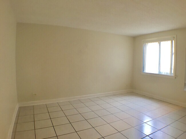 Foto del edificio - 5580 S Archer Ave