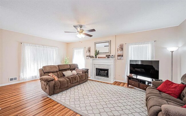 Foto del edificio - 2529 Countrywood Trce