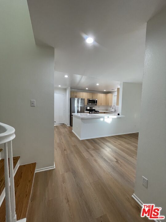 Building Photo - 121 Cancion Way